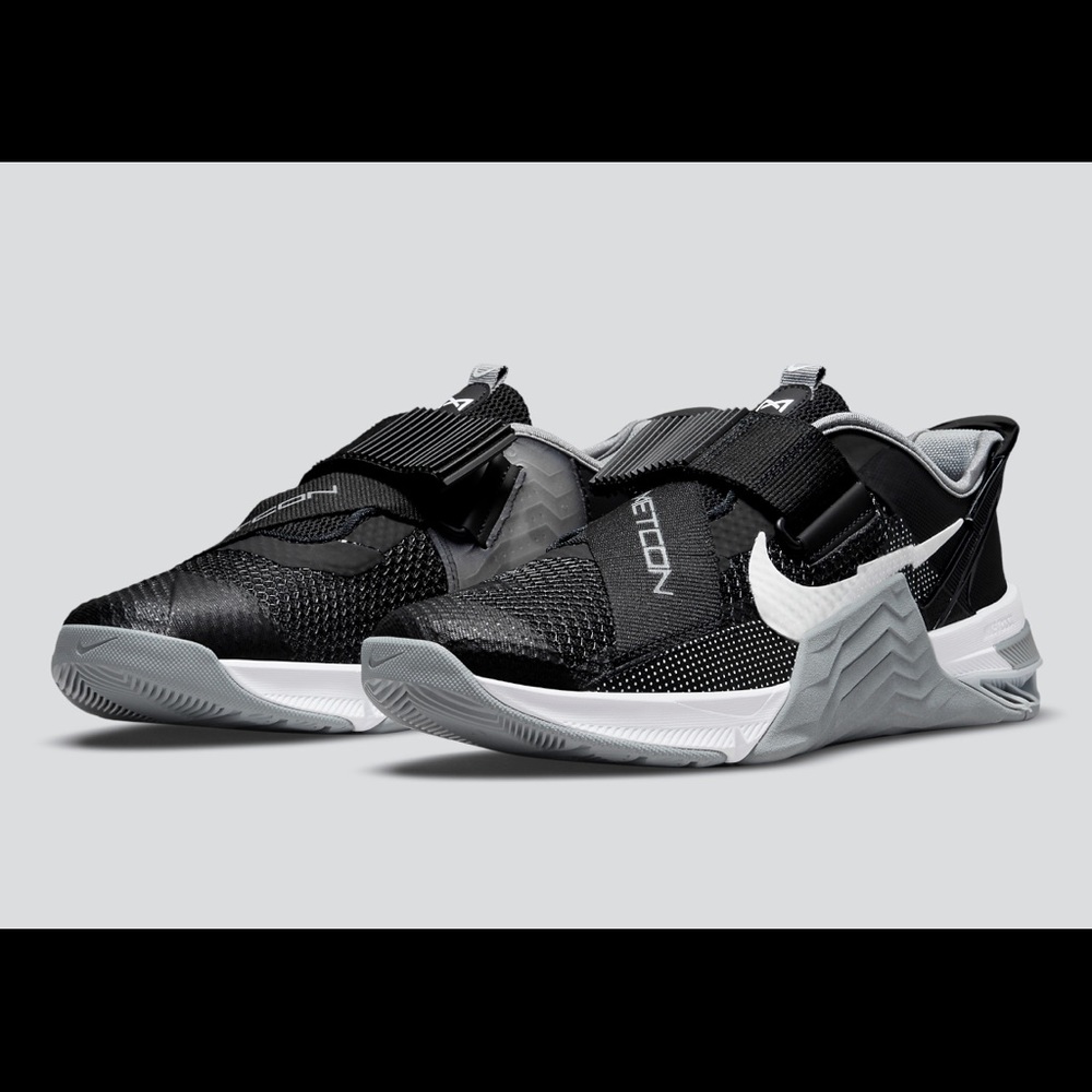 Nike metcon 7 flyease